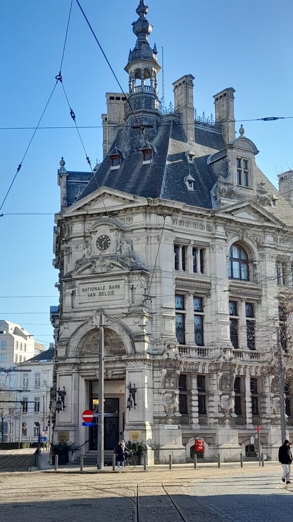 Traveltoer-National-banc-Antwerp-Belgium