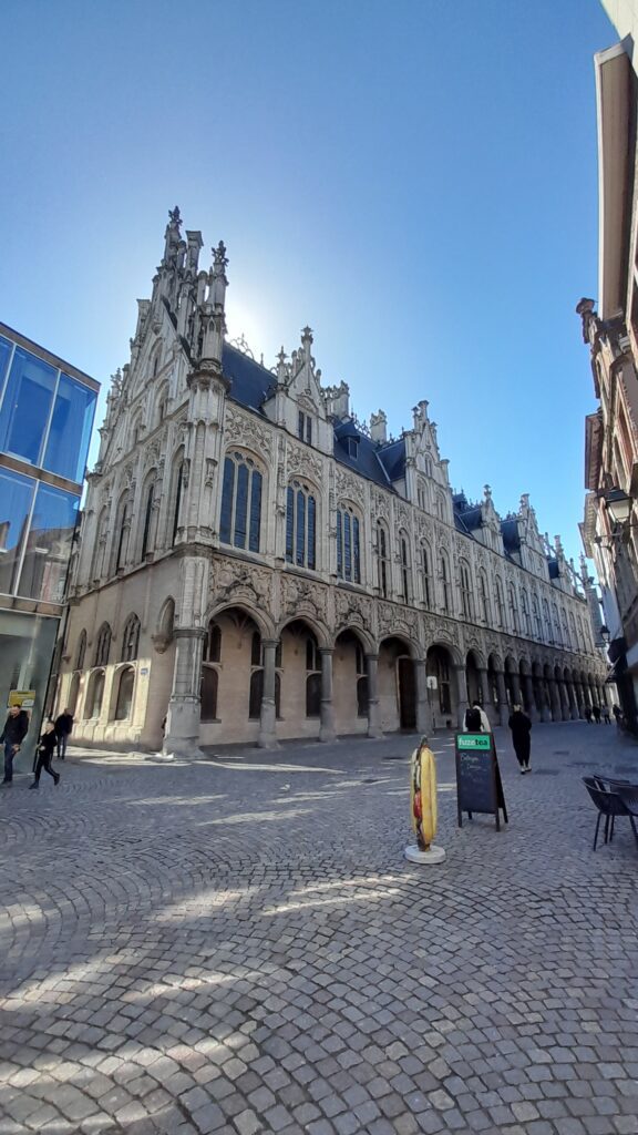 Traveltoer-City-Hall-Mechelen