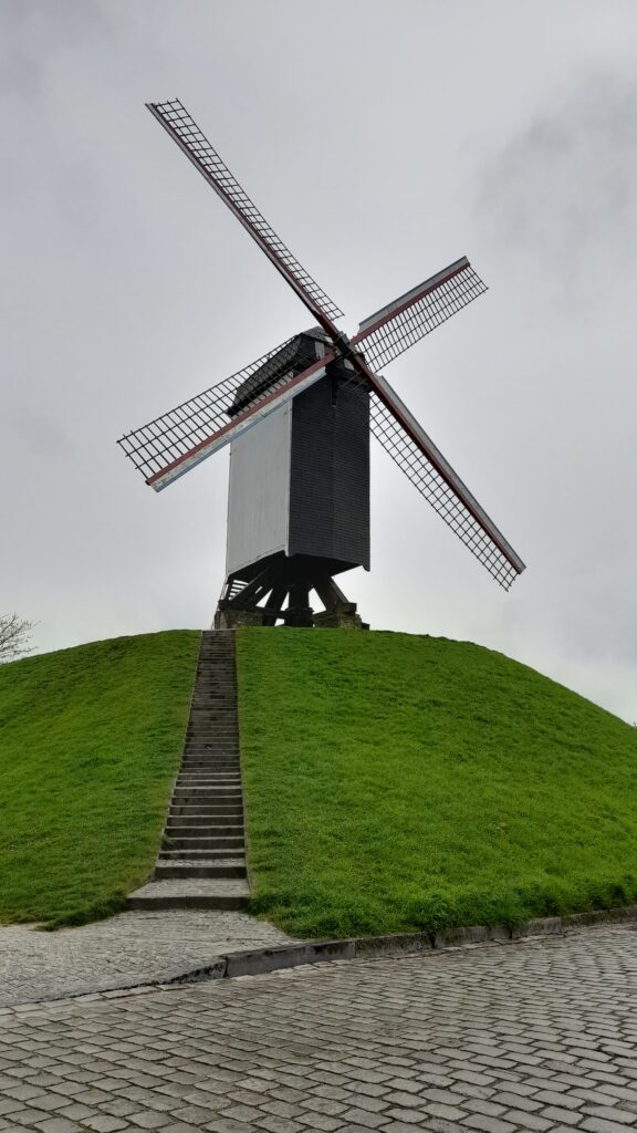 Traveltoer-Bruges-Windmills
