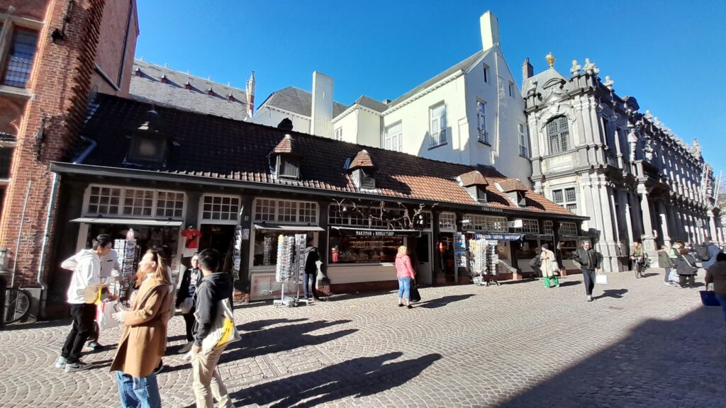 Traveltoer-Bruges-Shopping