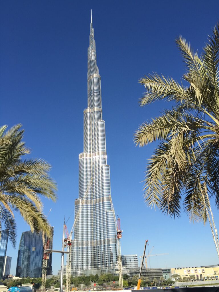 Traveltoer-Dubai's Architectural Marvels and Landmarks.