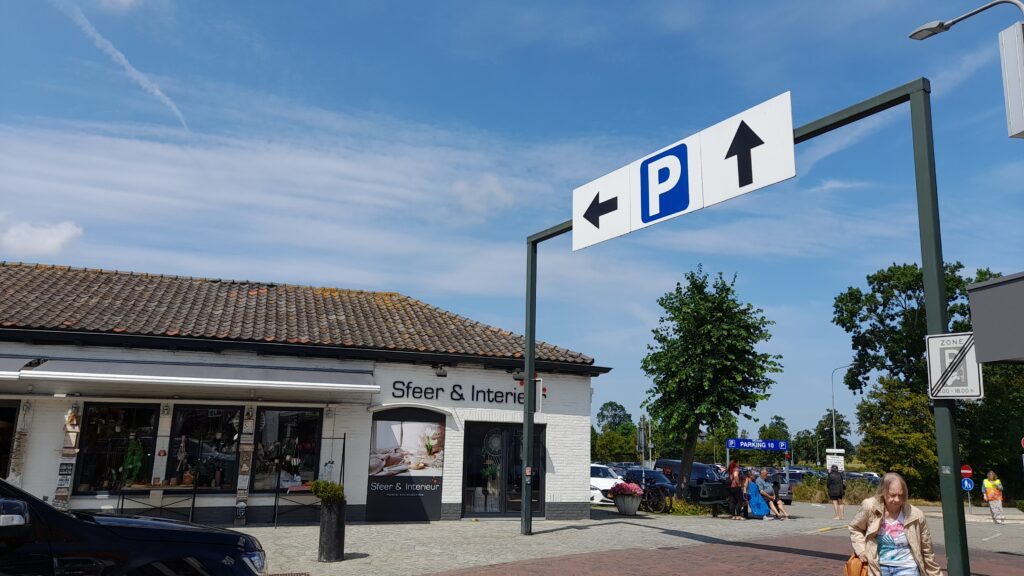 Traveltoer-How-and-where-to-park-your-car-in-Sluis