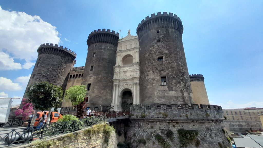Traveltoer-Things To See and Do in Naples