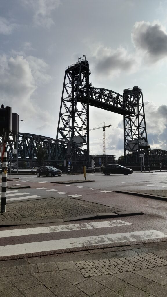 Traveltoer-De-Hef-Things-to-See-and-Do-in-Rotterdam