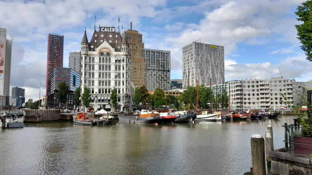 Traveltoer-Old Harbour-Things to See and Do in Rotterdam