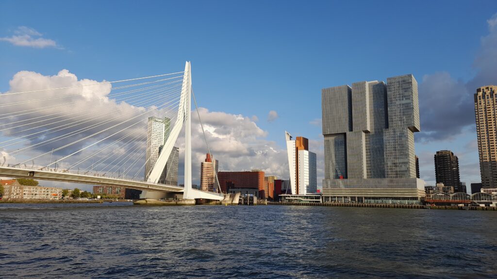 Traveltoer-Erasmus-bridge-Things to See and Do in Rotterdam