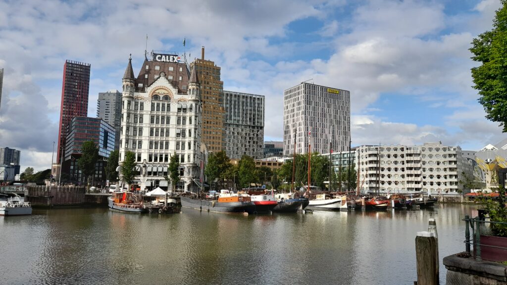 Traveltoer-white-house-Things-to-See-and-Do-in-Rotterdam