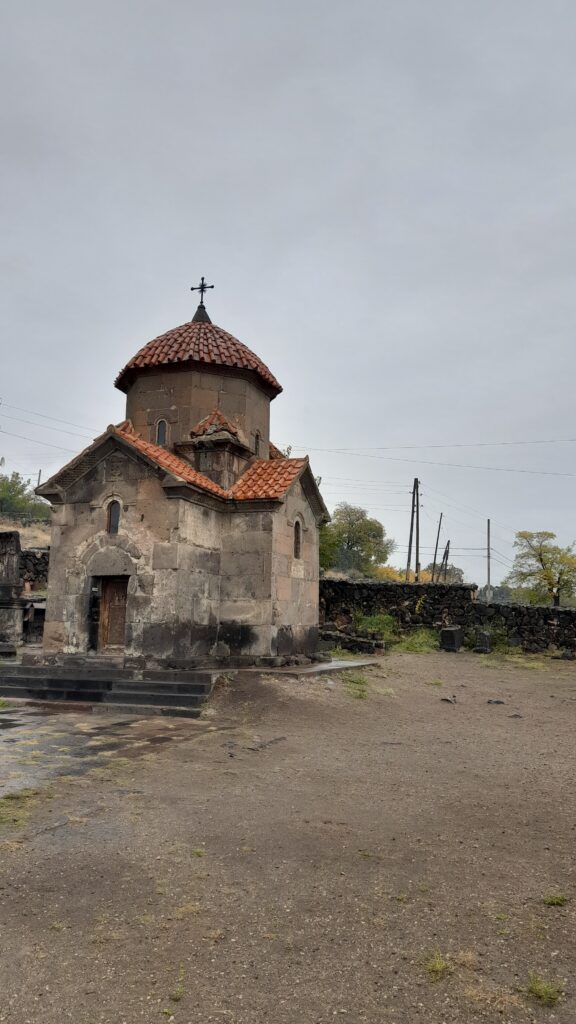 Traveltoer-Karmravor-church Armenia