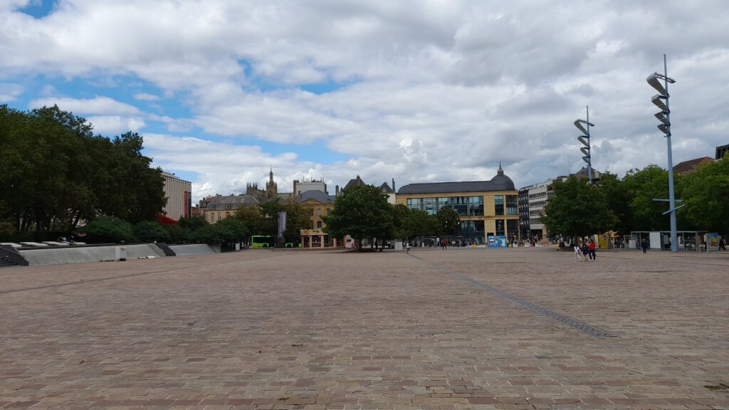 Traveltoer-Things to See and Do in Metz. Place de la République