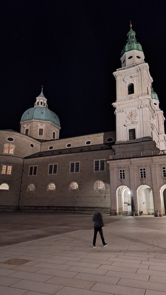 Traveltoer-Things to see and do in Salzburg-Salzburg Cathedral (Salzburger Dom)