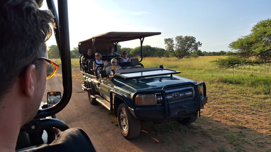 Traveltoer-Game Drive at Safari Plains Lodge